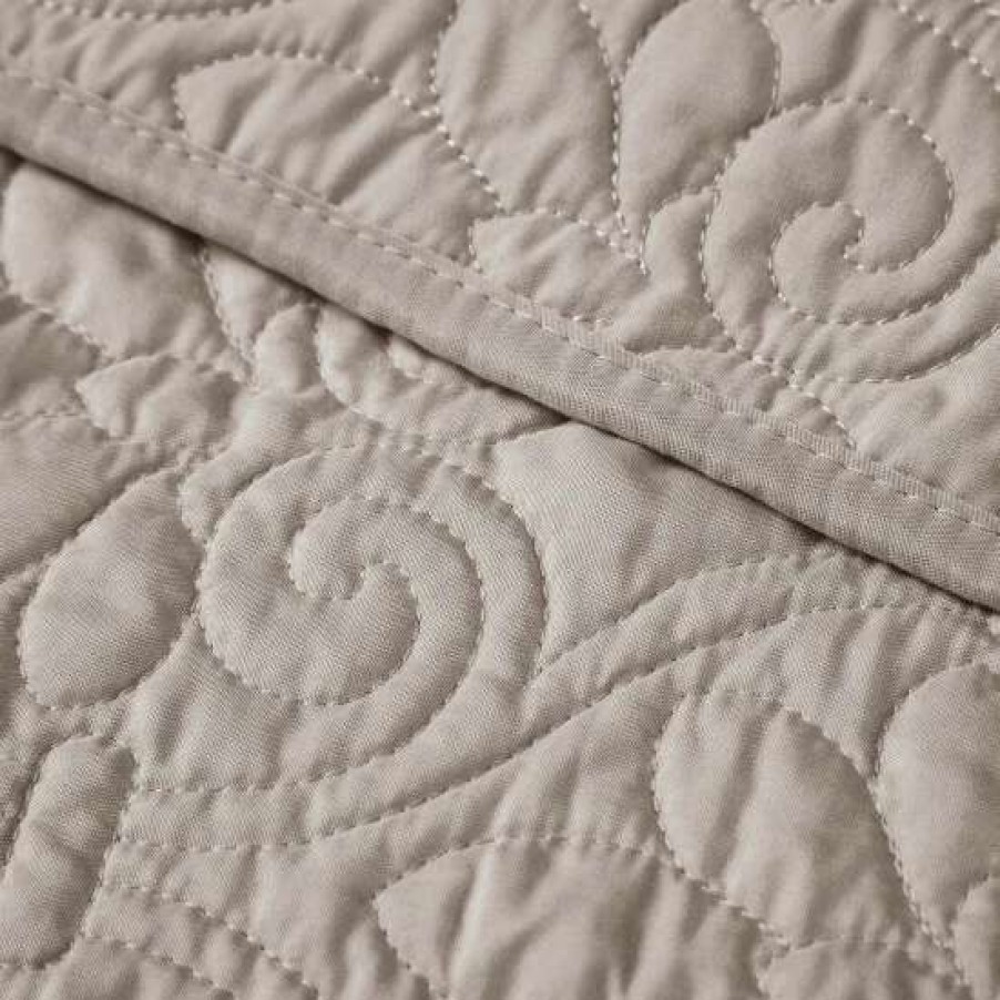 Hot Buy Madison Park Mansfield Oversized Quilted Throw