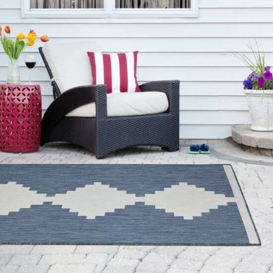 New Buy Madison Park Stella Navy/ White Modern Geo Indoor/ Outdoor Rug